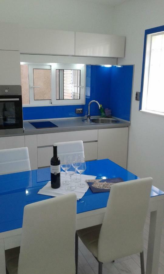 Mali Sjor Apartment Primosten Bagian luar foto